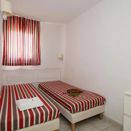 Cozy Only 2 Km Away From Vallon-pont-d'arc Labastide-de-Virac