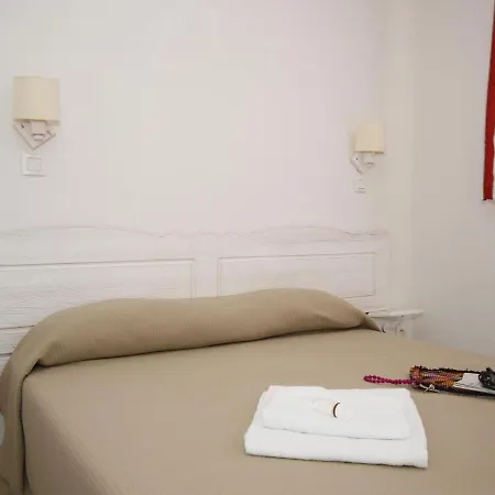 Cozy Only 2 Km Away From Vallon-pont-d'arc Apartamento Labastide-de-Virac